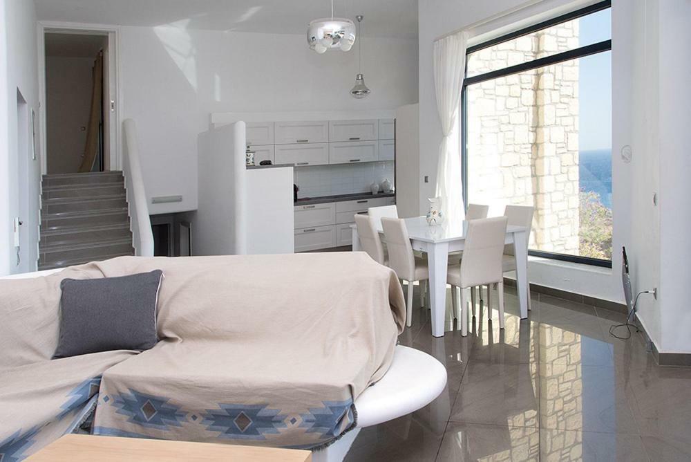 Evilia Luxury Villa Amoopi Exterior foto