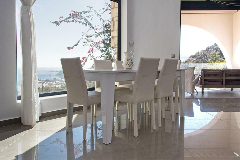 Evilia Luxury Villa Amoopi Exterior foto